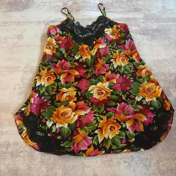 Gold Label Victoria’s Secret Floral Lace Slip XS/S - Picture 9 of 11